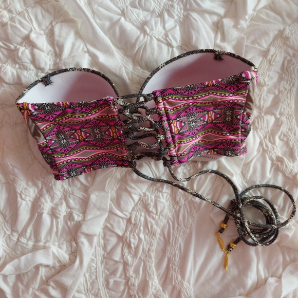 Jessica Simpson Swimsuit Top - Picture 4 of 10